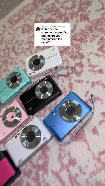 Replying to @megs🤭 Out of all of the digital cameras I've tested, this one is probably my favorite 📸‼️ #tiktokshopcreatorpicks #digitalcamera #camera #vloggingcamera #Summer #retrocamera #vintagecamera 