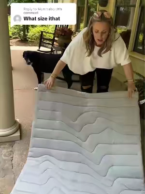 Replying to @Mommaborch Dogs overheat a lot faster than people do! This cooling pet mat keeps your dog 4-9 degrees cooler than the environment they are in. Perfect for indoors, outdoors, in the car, in their crate, etc. Grab one before those hot summer days are here!☀️ #petmat #petbed #dogbed #coolingmat #dogsafety #summerheat #beattheheat #summerdays #hotweather #petowner #dogowner #dogmusthaves #tiktokshopsummerturnup #tiktokshopmemorialday #dealsforyoudays #ttslevelup 