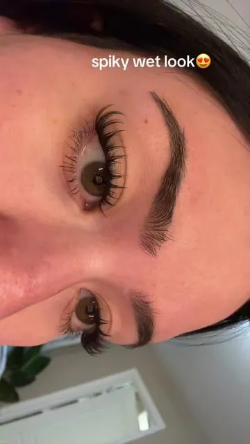 love how the lash line is dark but it’s still natural!! style star fringe  #lashes #lashextensions #diylash #mangalashes #animelashes #youluckbeauty 