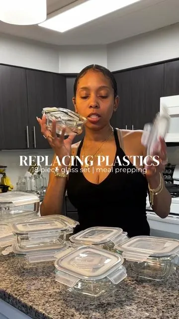 Glass meal prep set is 18 tops and 18 bottom piece! Such an amazing deal! @VTOPMART-TT  #vtopmart #glasscontainers #mealprep #mealprepcontainers #tiktokshopfinds 