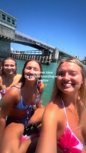Literally the best inflatable paddle board ever🌼🌼 #summer #paddleboard #board #ocean #catosbridge #bffs #summeractivities #tan 