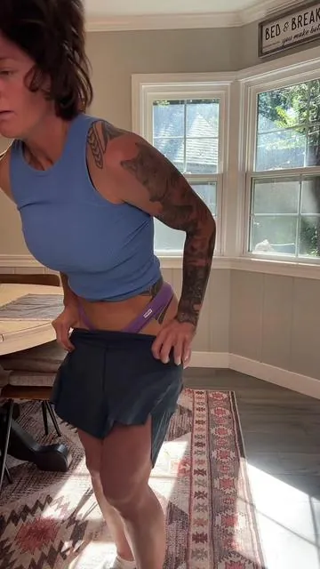 Just ordered the cream color GUYS.. these.. are.. SO good. Usually I like fitted yoga shorts but these are definitely flattering and ten times more comfortable. CRZ Yoga is my new fav athletic wear brand. #yoga #yogashorts #yogawear #athleticwear #women 