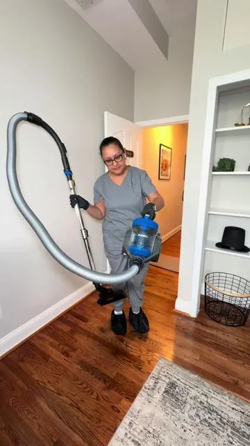 Buscando aspiradora con las tres B? Esta es la que necesitas! #eurekavacuum #easyclean #ttshop #tipsdelimpieza #cleaningproducts #eurekawhirlwind 
