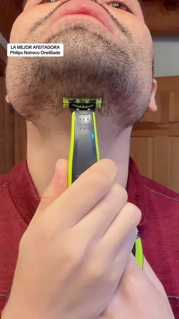 La mejor afeitadora para hombre Phillips Norelco OneBlade 360 para hombre #tiktokshopcreatorpicks #creatorsearchinsights 