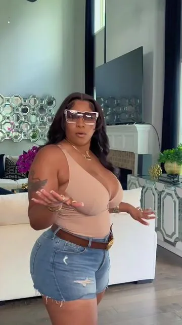 Cookout Ready 🔥 #fyp #fyppppppppppppppppppppppp #tiktokshop #shapewear #bodysuit #plussize #viral #foryoupage #tiktok #ootdinspo 