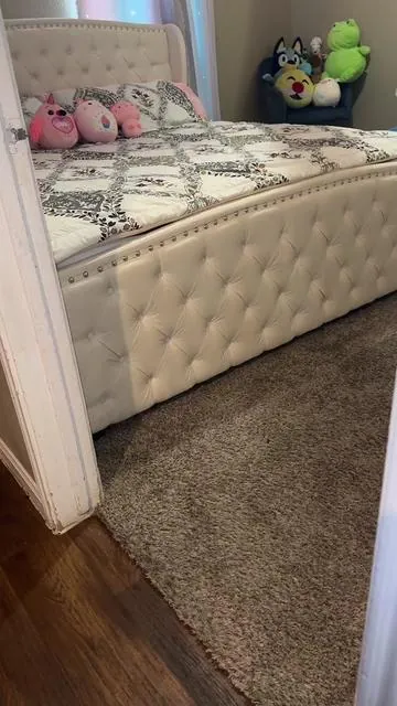 Hermosa cama king tiene envío gratis #tiktokshop #tiktokshopfinds #tiktokshopping #ttshop #ttshopdeals #viral #viralditiktok #fyp #fypシ゚viral #fypp  #tiktokshopcybermonday #holiday #holidays ##tiktokshopholidaysale #tiktokshopnavidad #superbrandday  #BlackFridaySales   #Tiktokblackfriday #TikTokShopBlackFriday #FreshForWinter #Sportlightfinds #Sportlightfashion #tiktokshopcampaign #tiktokshopcybermondaycampaign #blackfridaydeal #blackfridaystore #blackfridaydeals2024 #blackfridaysales #tiktokblackfridaysale #tiktokshopfinds#blackfridaygifts #tiktokshopsales #spotlightfinds #blackfridayearlydeals #blackfriday#knotchat #Easter #springtok #SpringBreak #outdoor #fyp #giftideas #MayWeCool #TikTokShopRestock #TikTokShopMothersDay AMERLIFE #AMERLIFE #amerlife 