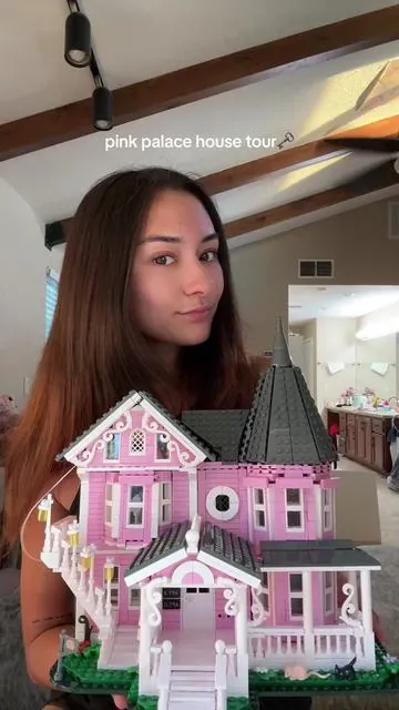 making this healed me🤍🐈‍⬛#coraline #pinkpalace #coralinelego #lego #fyp #coralinejones #coralinemovie 