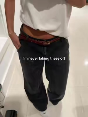 Fire jeans  #jeans #lowrise #lowrisejeans #edikted #ediktedad #denim #denimjeans #carpenterjeans #lowrisebaggyjeans #pants #outfit #OOTD #outfitinspo #y2kaesthetic #tiktokshopcreatorpicks  #tiktokshopsummerturnup #tiktokshopmemorialday #ifyouknowyouknow #funinthesun #dealsforyoudays @Edikted 