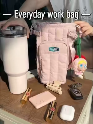 Don’t forget to stay hydrated this summer🙌🏻🫶#outdoorfun #bagsmarttravel #bagsmart #gymbag #Fitness #workbag #summervibes 