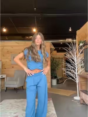 Super cute set #fypage #fypシ #viral #springoutfit #fitcheck #springfitcheck #viral #foryourpage 