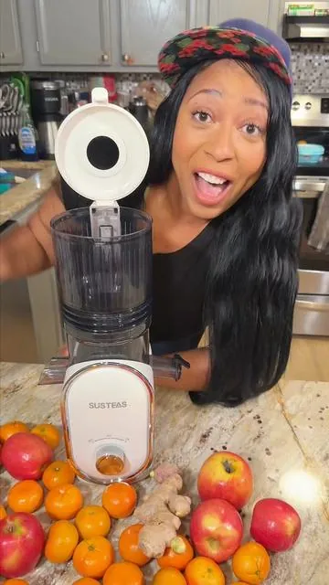of course I had to try it in the SUSTEAS cold Press Juicer too. it worked! #juicer #juicerecipe #juicerecipes #pineapplejuice #gingershots #greenjuicerecipe #juicermachine 