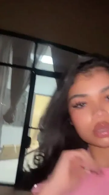 DIY lashkit #clusterlashes #divlashes #lashkit#diylashextensionsidealsforyoudays #fyp #foryou #keyholmes#tiktokshop #summersale #tiktokmademebuyit#trending #musthave #viral #giftideas#tiktokshopspringglowup