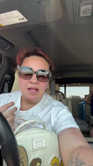 #madafaquer😂😂😂 @Carla Lucía Saenz protector solar