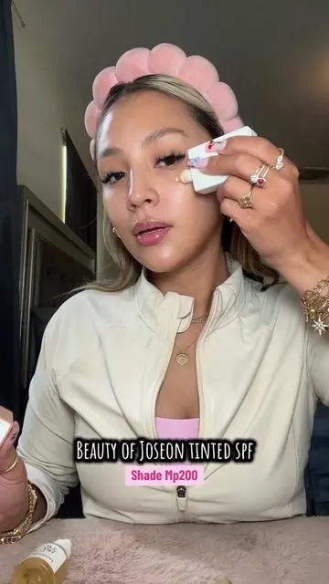 🖤✨Most natural coverage tinted SPF🤩🤩✨✨#beautyofjoseon #beautyofjoseondailyfluidtintedsunscreen #beautyofjoseontintedspf #tintedspf #tintedsunscreen #koreantintedsunscreen #koreanskincare #glowserum #summermakeup 