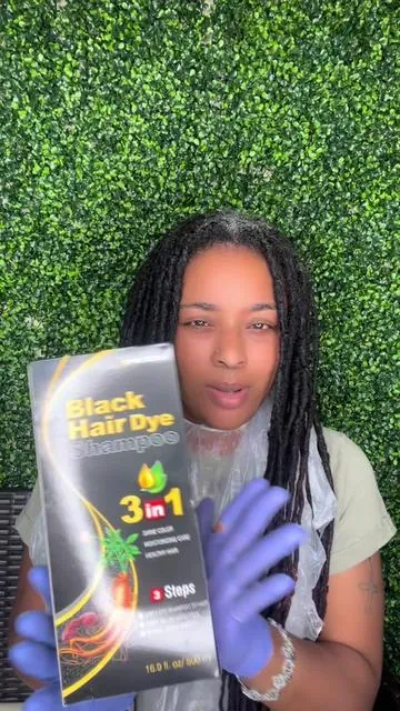 If you’re looking for a easier, more convenient way to color, your grey hair, you definitely want to try out this shampoo. ##creatorsearchinsights##tiktokshopcreatorpicks##dealsforyoudays##tiktokshopsummervibes##longlocs##ashybermudez##hairtok