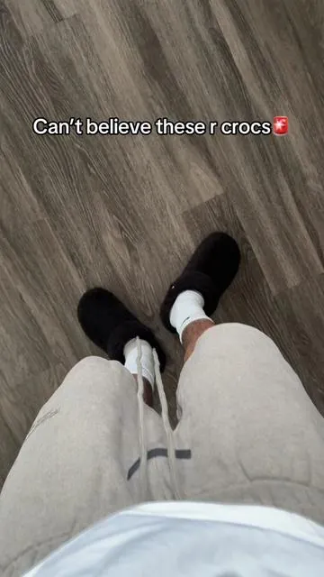 👆🏽Go cop before they sell out👆🏽 #fyp #fashion #crocs #recentpickups #trending #viralvideo #spotlightfinds 