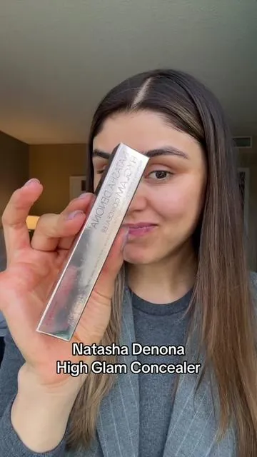 Me arrepiento de haber comprado este corrector de @Natasha Denona High glam concealer, hasta ahora! 😮‍💨✨ Es verdad lo que prometen, cubre ojeras y manchas ya que es un serum concealer, yo uso el tono YP8 #concealer #makeup #natashadenona #maquillaje #tips #makeuptutorial #ojeras #darkcircles #ConSantanderConecto 