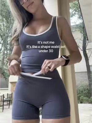 Makes the midsection more snatched #fashion #Summer #outfit #outfitinspo #tiktokmademebuyit 