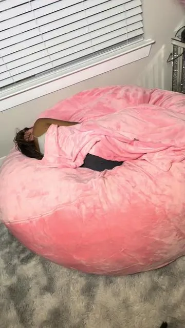Biggest Bean Bag Ever ‼️ #beanbag #beanbagchair #beanbagsofa #tiktokshopcreatorpicks 