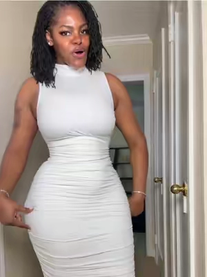 Turn heads and own the night in this OYS Bodycon Midi Dress! Its high neck, ruched detailing, and sleeveless design create a sophisticated yet sultry silhouette, perfect for any cocktail party or formal event. #OYSFashion #BodyconDress #MidiDress #HighNeckDress #SleevelessDress #RuchedDress #CocktailPartyDress #FormalWear #WomensFashion #ElegantStyle #NightOut