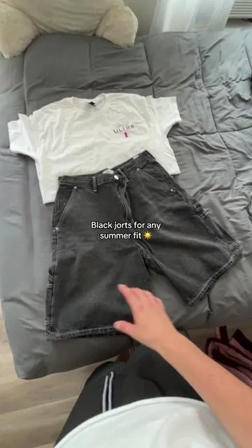 Black jorts from pacsun back on sale ☀️ #tiktokmademebuyit #tiktokmarketplace #tiktokshop #jorts #denimshorts #pacsun #jean #jeanshorts 