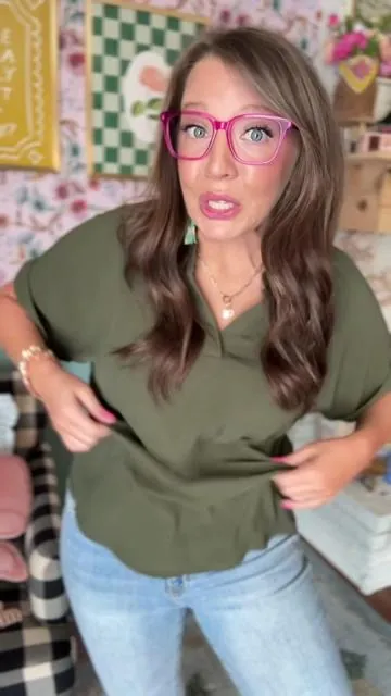 If you love an easy, flowy, lightweight blouse, you’ll looooove this one, girl! #blouse #blousestyle #shortsleeveblouse #blouses #tiktokshopsummerturnup #tiktokshopcreatorpicks 