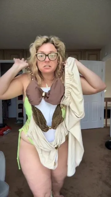 I think I like it?!  #swimsuit #swimsuitcheck #swimsuithaul #curvyswimsuit #curvyswimsuittryon #curvytiktokhaul #tiktokshopsummerturnup #curvyfashion #curvyfashionblogger 