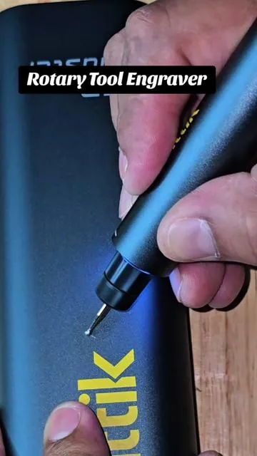 lo mejor para marcar tus herramientas y terminen en la bolsa de los amantes de lo ajeno #rotarytool #engraver #engraving #powertools #fanttik #fathersdaygift #fathersdaygiftideas 