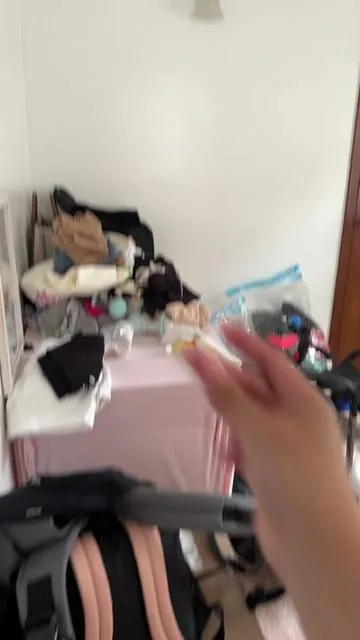 Este tipo de muebles me encantan, súper económicos y les cabe muchísima ropa 🤍 me hacía falta uno para la ropa de mis bebés y tenía un tiradero, y ya con este mueble me quedo el cuarto súper organizado 🥰 definitivamente seguiré comprando más @Sweet Furniture  #drawerorganization #tiktokmademebuyit #nurseryorganization #sweetcrispyfurniture 