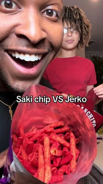 Big bags always be sold out smh #jerky #casiinosmooth #beefjerky #takis #taki 