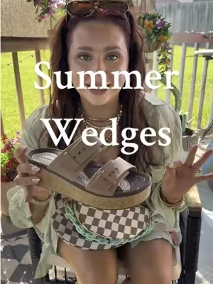 Replying to @Kimboslicer89 the milk chocolate crocs are back in stock!! This is always the first color to go so get them while you can!! #crocs #brooklynwedgecrocs #crocswedges #crocssandals #crocssummer #womenscrocs #summersandals #tiktokshopcreatorpicks #funinthesun #dealsforyoudays #SummerFashion 
