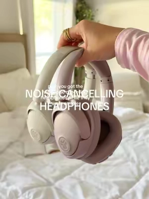 the price is so good right now 🎧✨ so comfy and the sound quality is SO NICE 🤌🏼#noisecancellingheadphones #headphones #jlab #jlabheadphones #noisecancelling #tiktokmademebuyit #tiktokshopcreatorpicks @JLab 