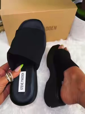 The Steve Madden Slinky Slides are back and they’re the ultimate throwback summer staple—comfy, chic, and go with literally everything. #SummerTurn-Up #tiktokshopsummerturnup #stevemaddenslides #90svibes #summerwardrobeessentials 