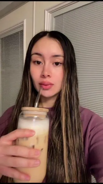 Asi me preparo mi café 😋☕️ ameee esta cafetera 😍 con dos niñas, mi cafecito todos los dias es necesario 😅 #cafetera #coffee #coffeetime #tiktokshop #icedcoffee #cafefrio #cafecito #parati #fyp #viral 