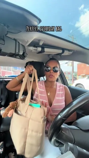 Just found the perfect everyday bag #gymbag #mombag #travelbag #totebag #collegebag #everydaybag #tiktokshopfinds #tiktokshopcreatorpicks #tiktokmademebuyit #summervibes #summermashup #fyp 