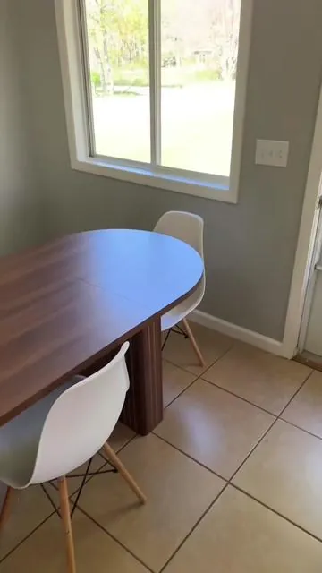 Me encanta esta mesa aprovechen el descuento amigos si les gusta la decoración de madera les encantará 🥰😍😍 #jennyclaros #hondureñosenusa🇭🇳🇺🇸 #parati #Honduras 