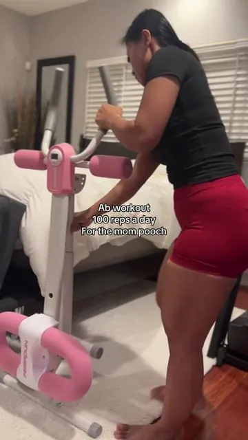 Abs are on fire. Bye mom pooch! 🤭  #abworkout #abmachine #fitnessathome #workout #summerbodyworkout  #workoutroutine #beginnerworkout #fitnessmotivation #fitnessjourney #tiktokshop #tiktokshopsummerturnup #tiktokshopcreatorpicks #tiktokmademebuyit  #creatorsearchinsights 