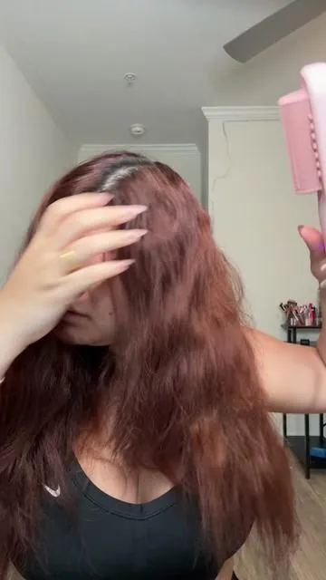 Cepillo Alisador @wavytalkofficial 😮‍💨 Lo Amo Mal chicas es una maravilla…  #wavytalk #wavytalksteamlinepro #cabelloliso #cepilloalisador #vaporparaelcabello 