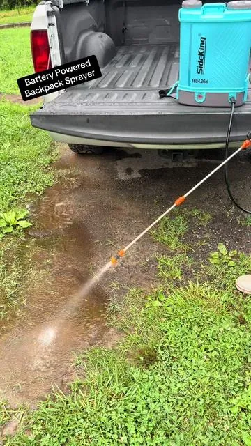 @SideKing US Battery Powered Backpack Sprayer saves me so much time and is so affordable! #sprayer #gardensprayer #lawncare #yardwork #backpacksprayer #gardentok #tiktokshopcreatorpicks #tiktokshopsummersale #dealsforyoudays 