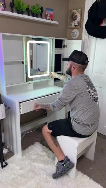 This vanity is so affordable and holds so much stuff! #vanity #makeupvanity 