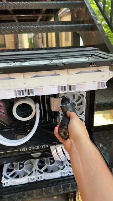 This electric air duster is only $38 with free shipping right now #tiktokmademebuyit #tiktokshop #tiktokmarketplace #dust #duster #airduster #pc 