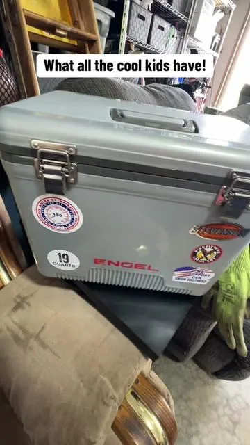 Anyone in the trades knows - this is all you need to make it through the day. Eat a good meal, stay hydrated, and store all your items. @Engel Coolers #engel #engelcoolers #tradesmen #heavyoperator #local150operators #local150 #hardworker #longdays #creatorsearchinsights #dealsforyoudays #TikTokShopRestock #TTSTasteMakers #TikTokMadeMeBuylt  #tiktokshopsummerturnup #FunInTheSun #fypviralシ  #viral  #fyp #tiktokshop  #ttsfinds #LoveMyHome #selfcarefinds