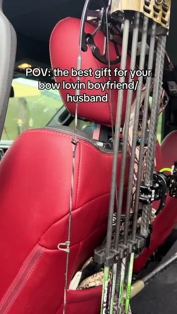 Mine was indeed very happy😂 #archery #bowbuddy #sbarchery #truck #trucktok #boyfriend #boyfriendsoftiktok #fyp #gift 