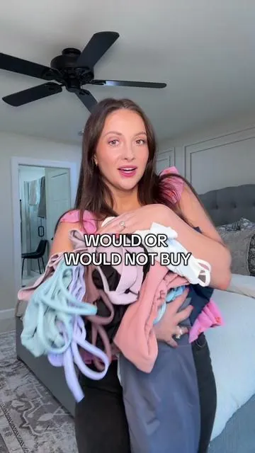 I love Halara but there’s a few things that are just NOT it!!! #halara #halarahaul #clothinghaul #gymhaul #tiktokshopcreatorpicks #tiktokshopmusthaves #dealsforyoudays #honestreview 