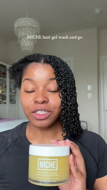 This @MICHE Beauty anti humidity gel has changed the game! The proof is in the results! ➰ #washandgo #michebeauty #oneproductwashandgo #type4hair  #curlyhairroutine #naturalhairtutorial #fyp 