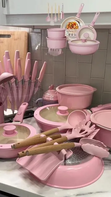 Astercook came out with these BEAUTIFUL & affordable PINK POTS & PANS SET 💕💖💓😍 #fyp #astercook #astercookpotssets #pinkkitchen #kitchenaccessories #pansandpots #kitchenmusthaves #pinkeverything 