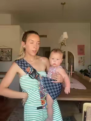 and it’s only $16 right now 😆 #babycarrier #babysling #momtip #momhacks #babycarrying 