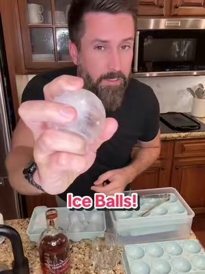 Big balls… of ice! #i#icemakericemold  #i#icemakermachineg#glasscontainerscocktail #cocktails #cocktailice #dealsforyoudays #tiktokshopsummerturnup 