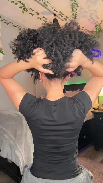 Hair deets: 20" Like who's telling me this ain't my hairrr💕🎀 #curlyhalfwig #halfwig #curlymehair #tiktokshop #curlyhairtutorial #kinkycurlyhair 