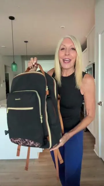These are absolutely gorgeous! The size 40 is approved as a personal item on most airlines!  #travelbackpack #travelbag #personalitemapproved